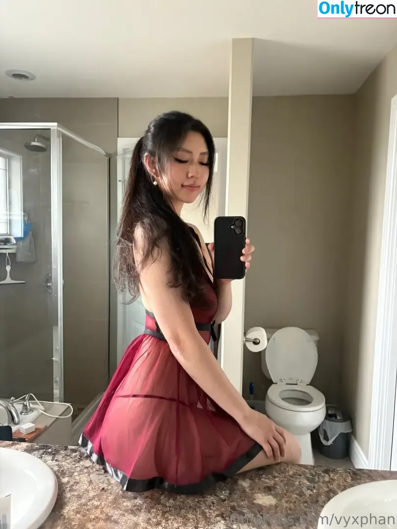 Vyxia Vyxphan nude photo #0215 (vyxphan)