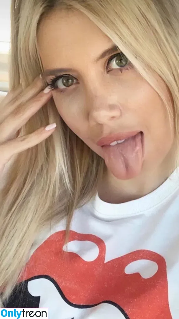 Wanda Nara nude photo #0008 (Icardi / badbitchwan / wanda_nara)