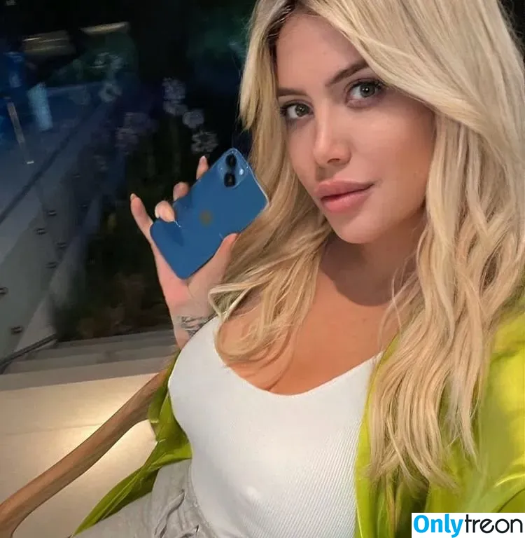 Wanda Nara nude photo #0024 (Icardi / badbitchwan / wanda_nara)