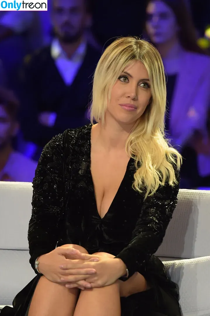 Wanda Nara nude photo #0192 (Icardi / badbitchwan / wanda_nara)
