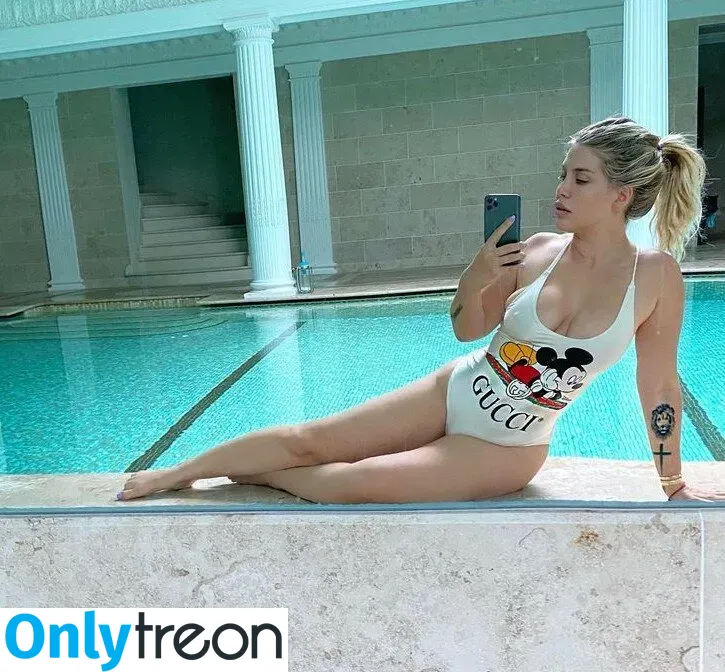 Wanda Nara nude photo #0379 (Icardi / badbitchwan / wanda_nara)