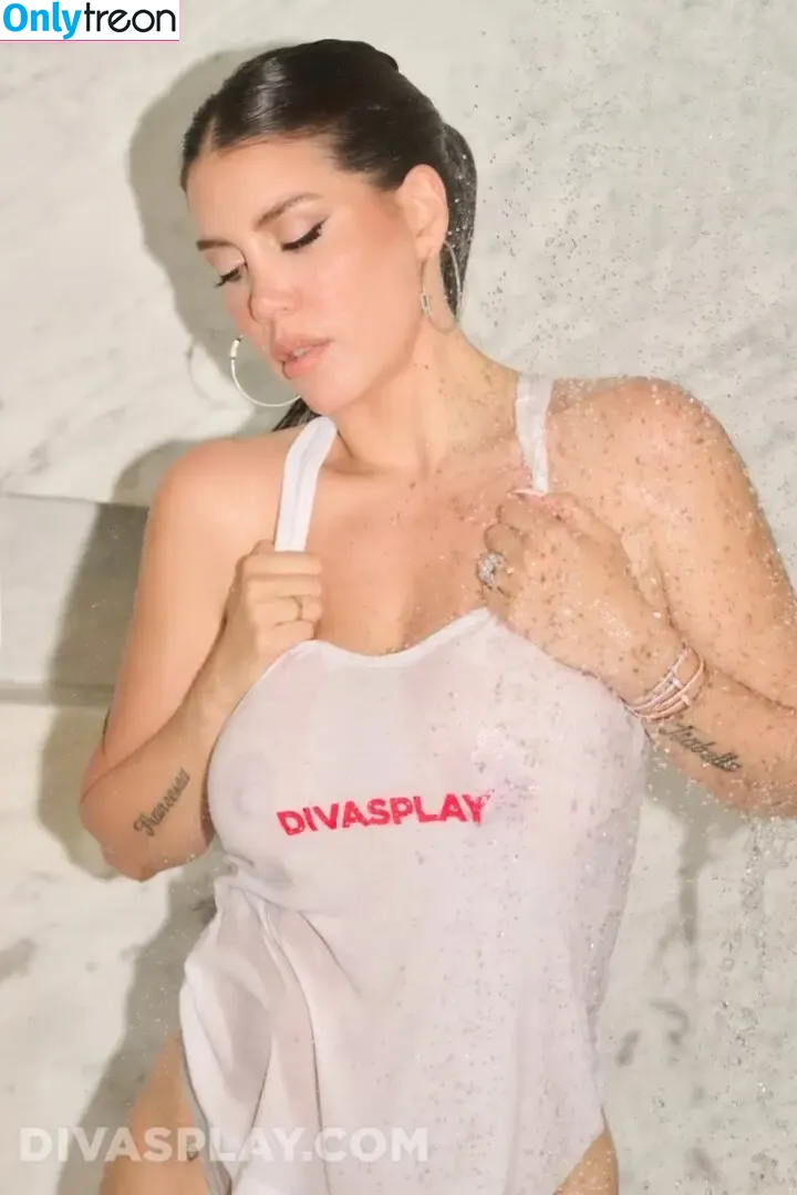 Wanda Nara nude photo #0456 (Icardi / badbitchwan / wanda_nara)