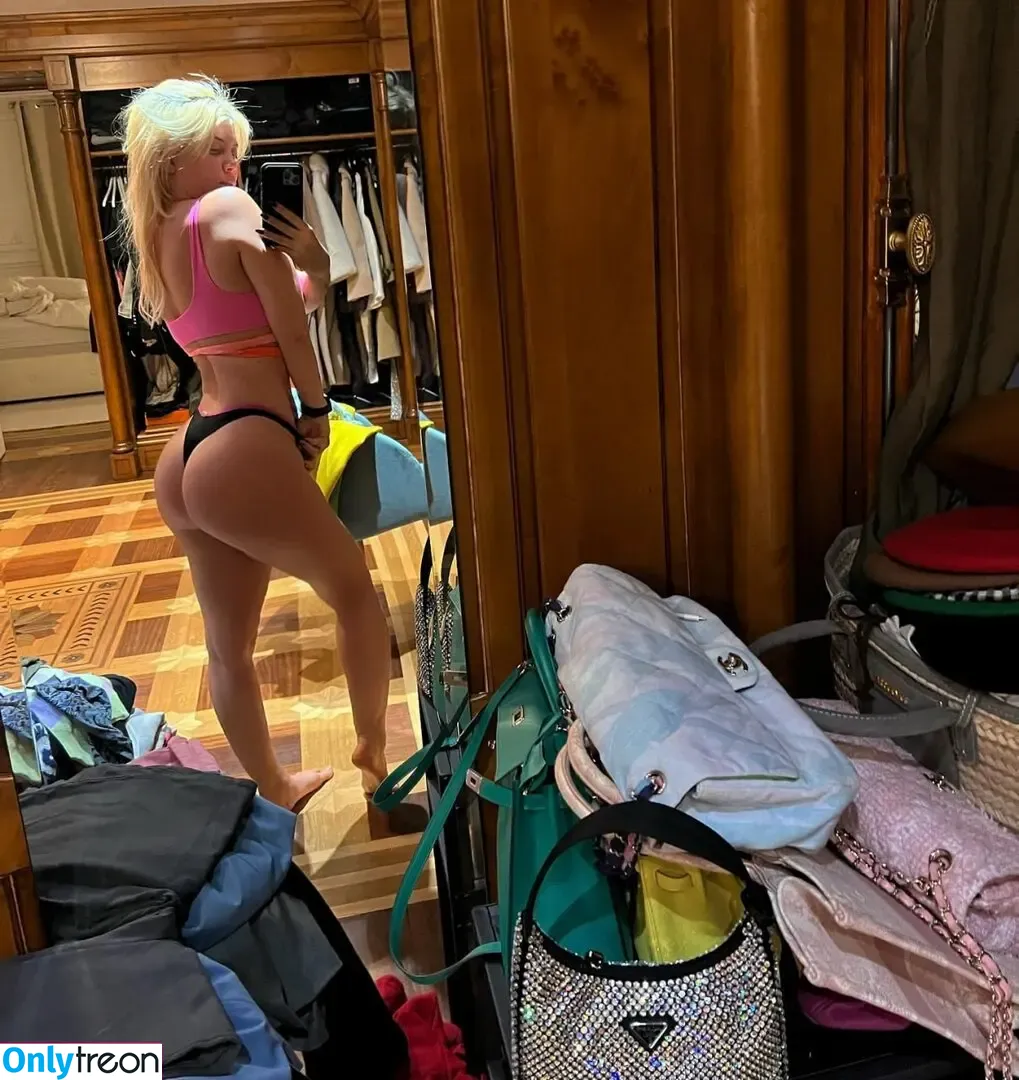 Wanda Nara nude photo #0492 (Icardi / badbitchwan / wanda_nara)