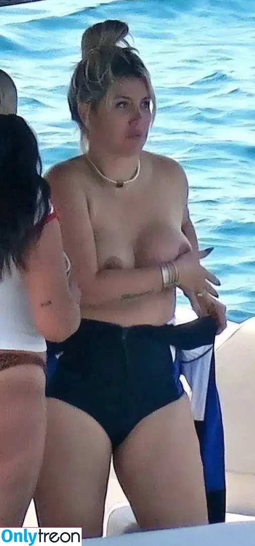 Wanda Nara nude photo #1171 (Icardi / badbitchwan / wanda_nara)