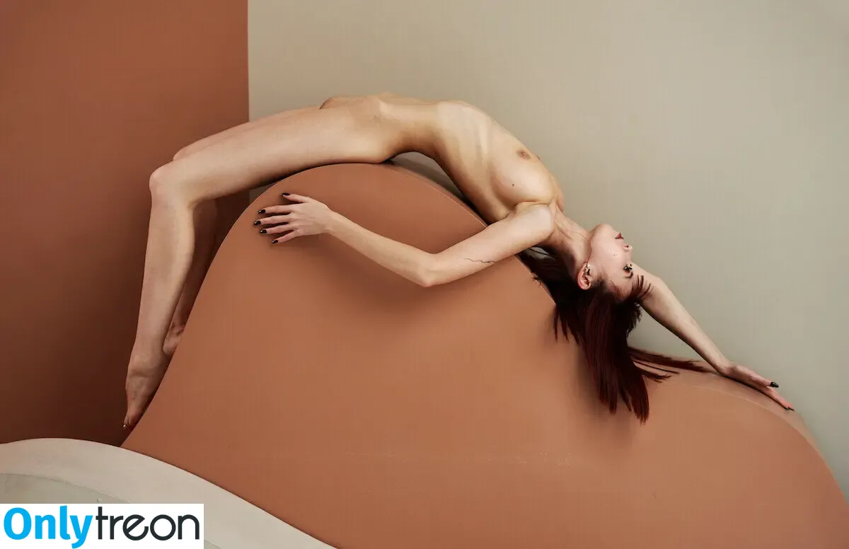 Wanessa Karlile nude photo #0112 (Vanessa Kerroll / v.kerroll / vanessacarlyle)