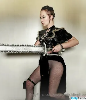 wearywitchlingfree / seasonal_witch nude photo #0009