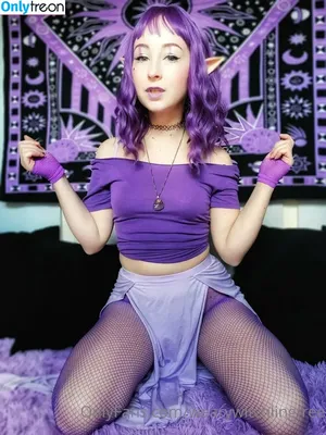 wearywitchlingfree / seasonal_witch nude photo #0027