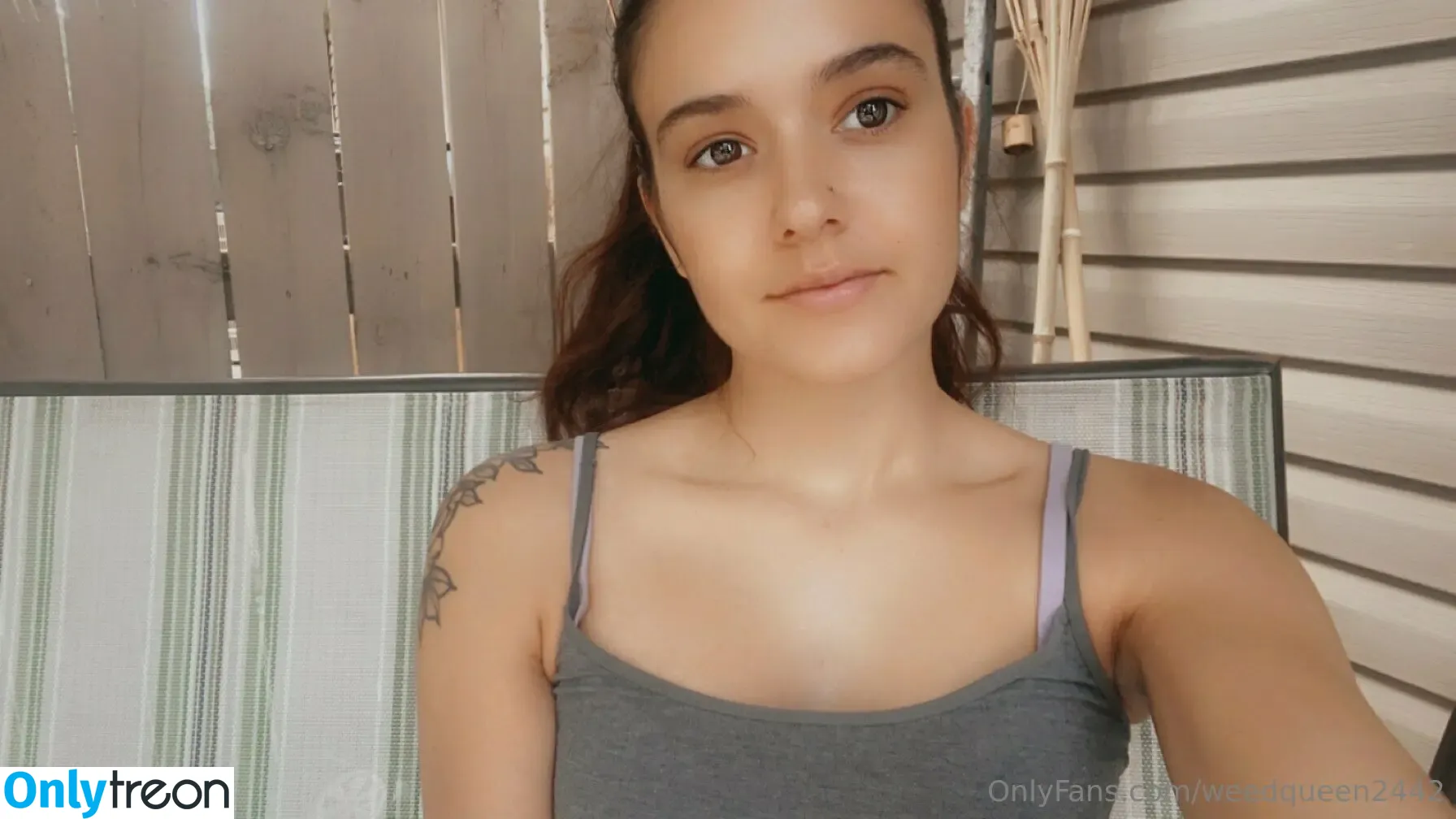 weedqueen2442 nude photo #0015 (theweedqueen420)