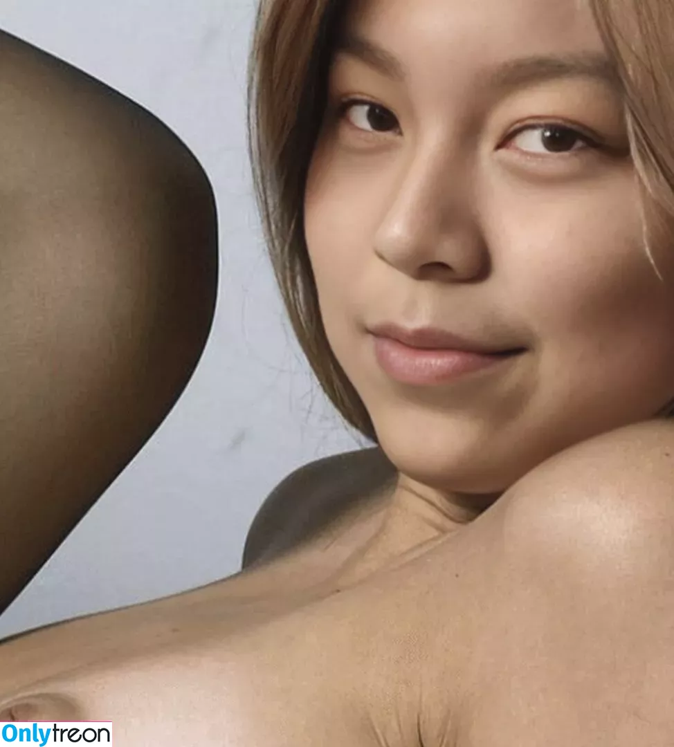 Wen Ding nude photo #0024 (wenn.ding / 丁雯)