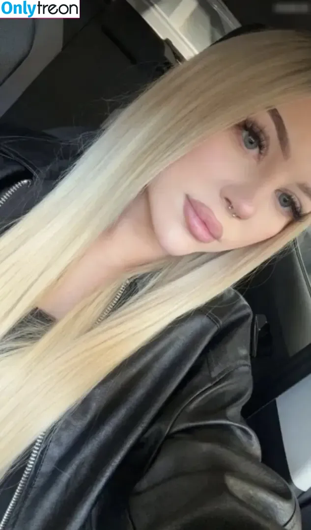 Wer ist das ? nude photo #0290 (mariamarquez495 / mel_ma0211)
