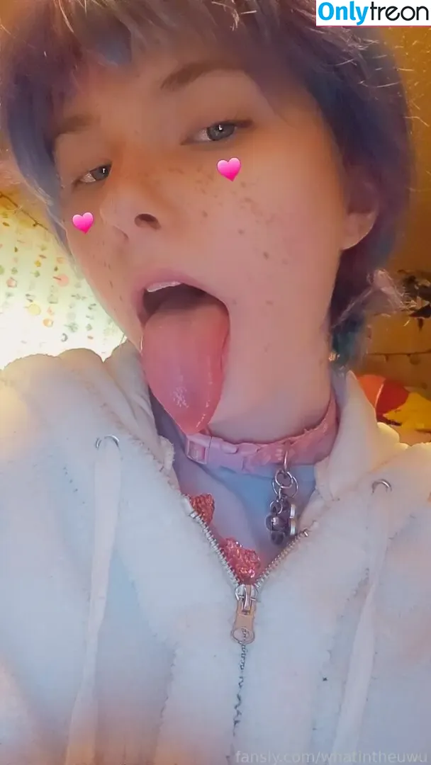 Whatintheuwu nude photo #0001 (poisonxsuccubus / whatinthegeck)