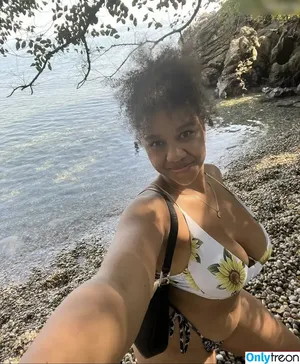  nude photo #0002