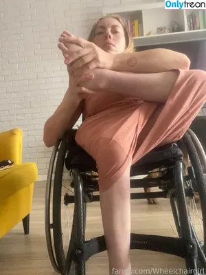 Wheelchairgirl nude photo #0023