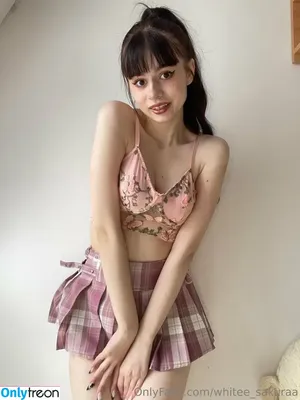 white_sakuraa / Miacandy19 / w.sakura150 nude photo #0002