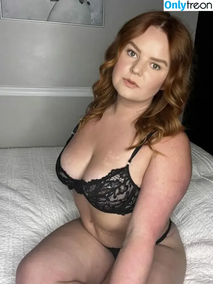 Whitleebby nude photo #0010 (Whitlee / whitleebby1)
