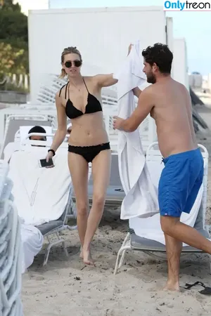 Whitney Port / whitneyeveport nude photo #0119
