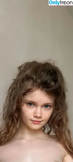  nude photo #0003