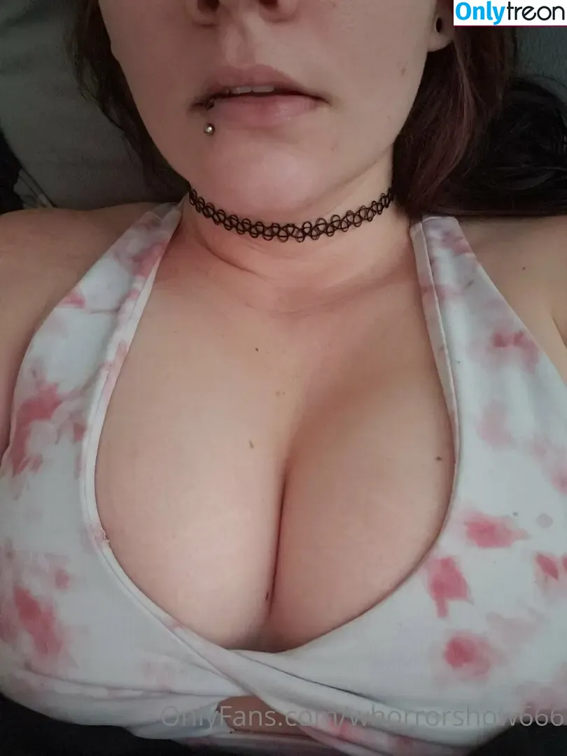 whorrorshow666 nude photo #0021 (r0cksh0wz)