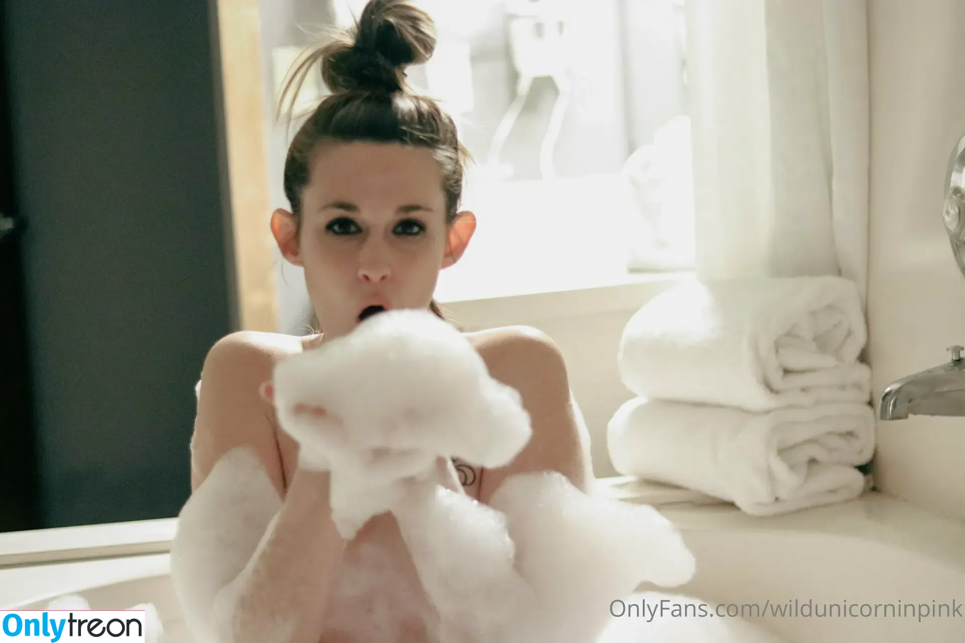 wildunicorninpink nude photo #0023 (wild_unicornn)