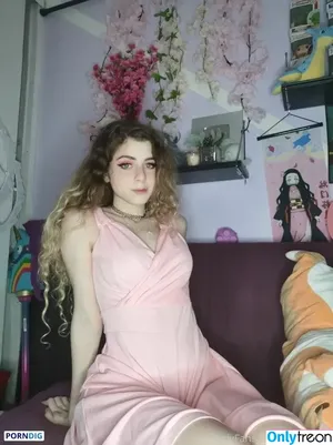 Willokhlass nude photo #0009