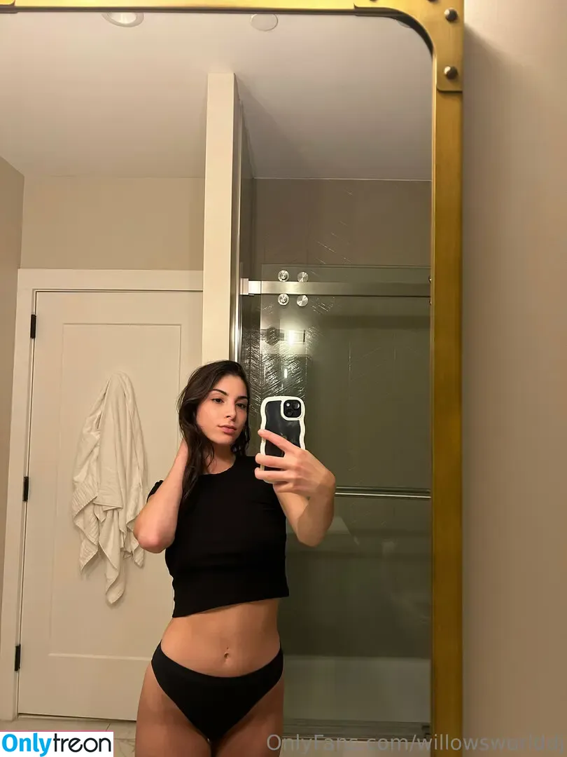 willowsworldxoxo nude photo #0037 (swbeckyboolovesthefood)