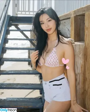Winnie Chang / winnieechang nude photo #0342