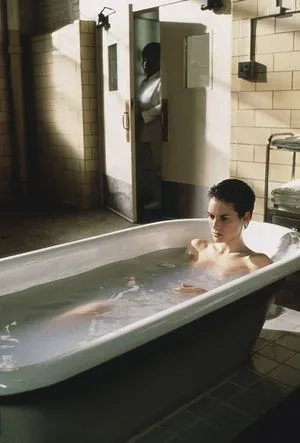 Winona Ryder / winonaryderofficial nude photo #0003