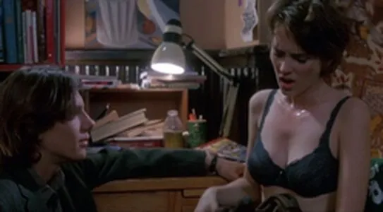 Winona Ryder / winonaryderofficial nude photo #0029