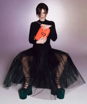 Winona Ryder / winonaryderofficial nude photo #0034