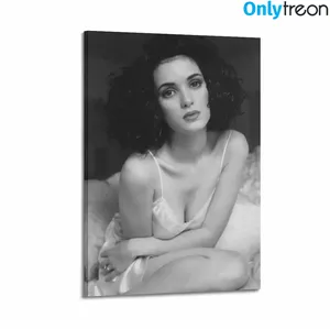 Winona Ryder / winonaryderofficial nude photo #0296
