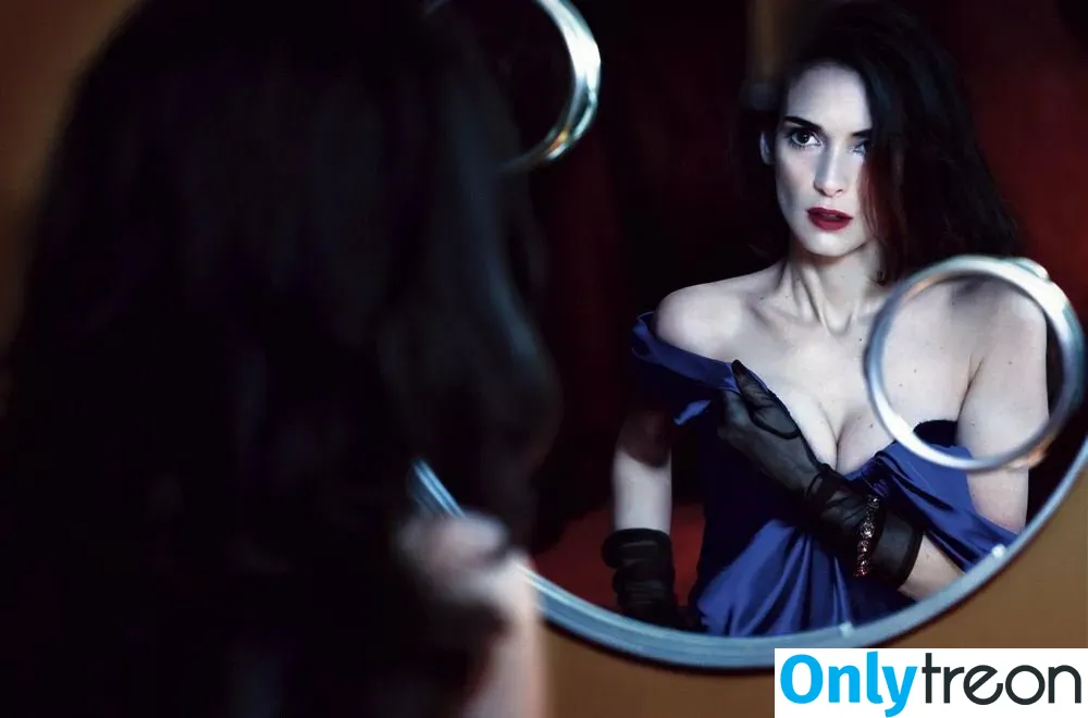 Winona Ryder nude photo #0020 (winonaryderofficial)