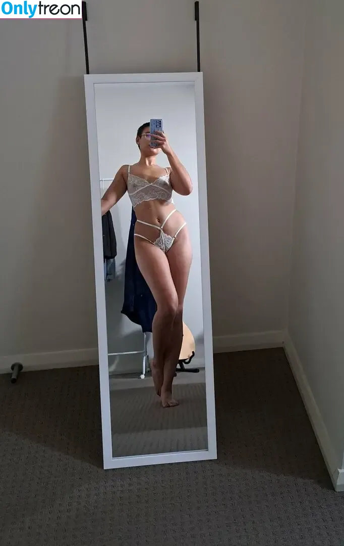 Witchyb9 nude photo #0006 (Lisey B / ellise / hctiwtneb)