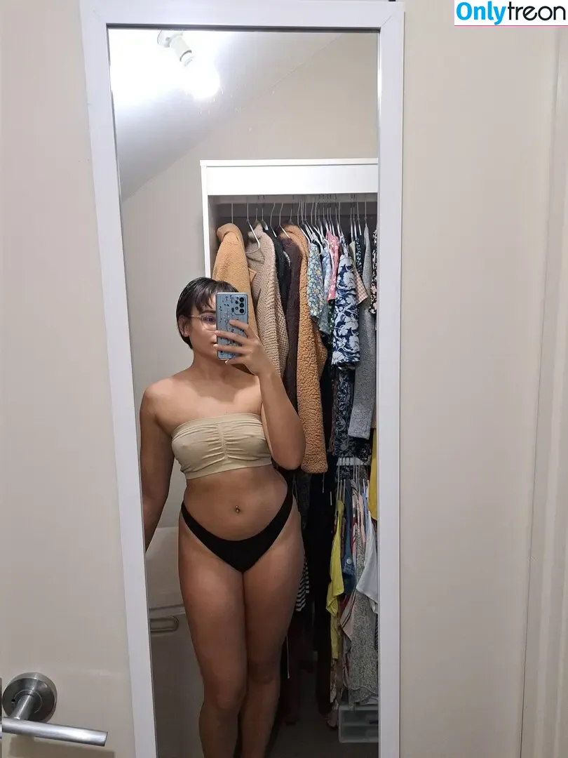 Witchyb9 nude photo #0008 (Lisey B / ellise / hctiwtneb)