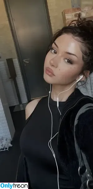  nude photo #0008