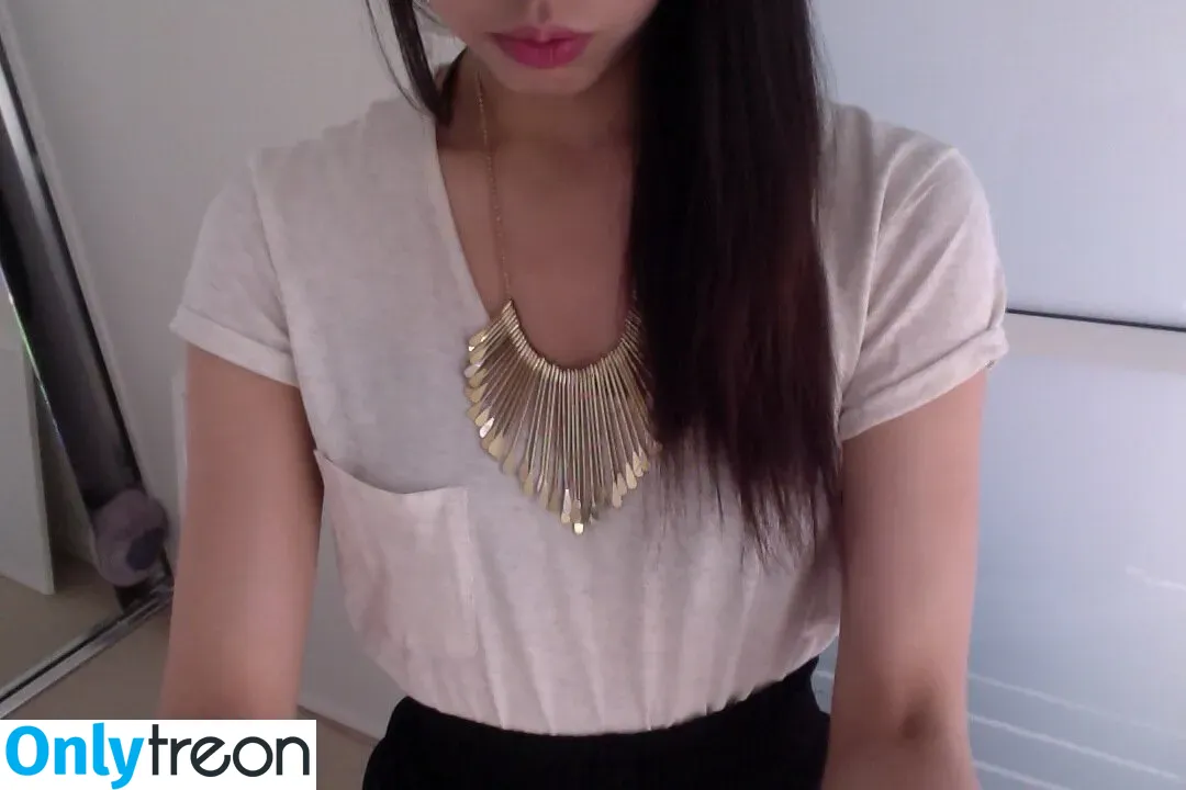 Women4chan nude photo #0025 (Women4chan)