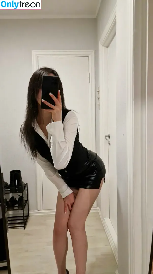 Wonni / Wonnikon nude photo #0019 (Wonni / wonnikon)