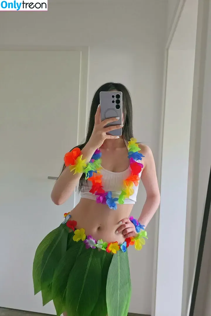 Wonnikon nude photo #0076 (Wonni__)