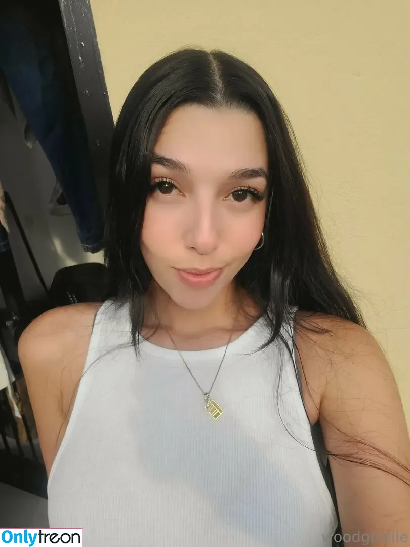 woodgiselle nude photo #0117 (woodgisela)