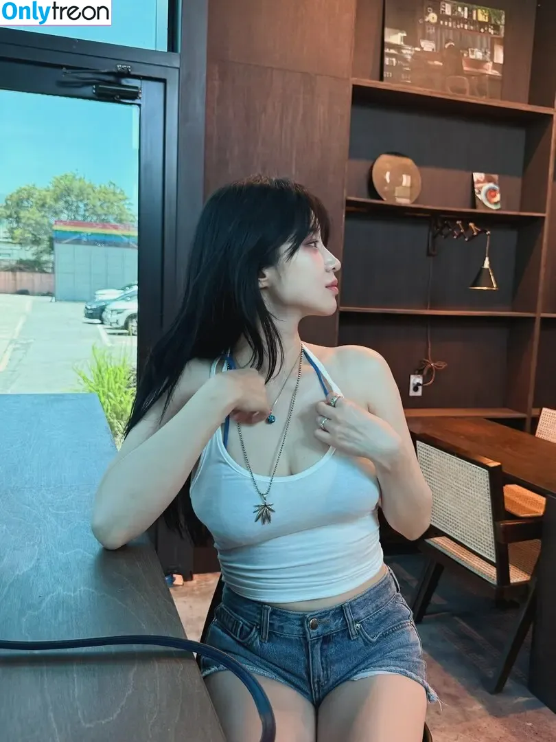 Woohyeon nude photo #0754 (KimWooHye0n / Leeheeeun / woohye0n)