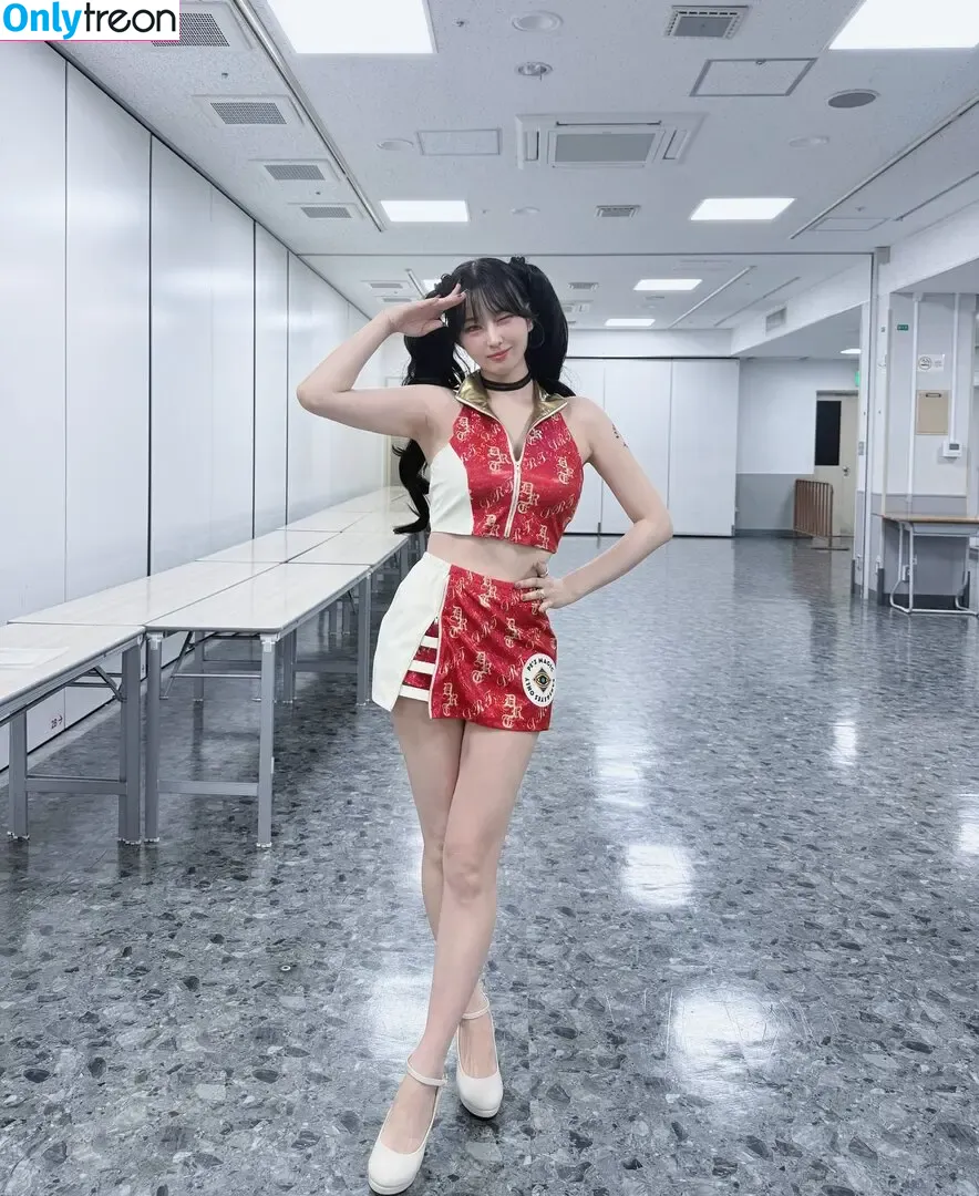 Woohyeon nude photo #0767 (KimWooHye0n / Leeheeeun / woohye0n)