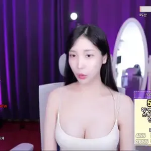 wotndi12 / tawilliams12 / 온온 nude photo #0004