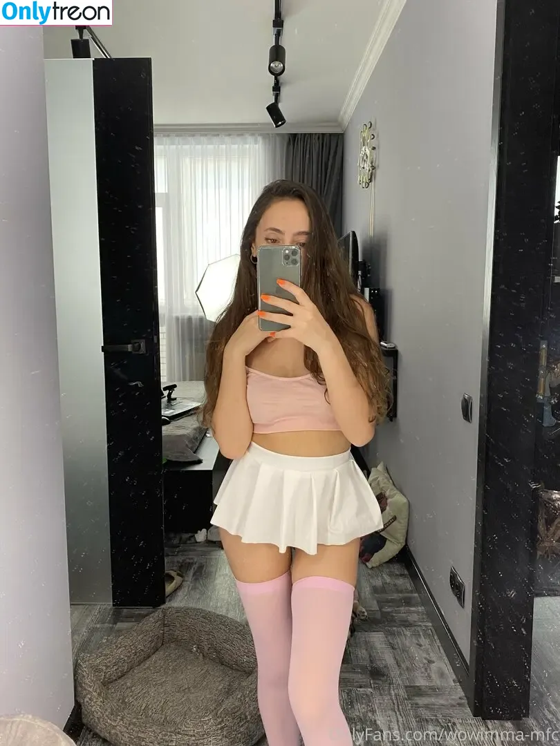 wowimmma nude photo #0005 (wowimmmma)
