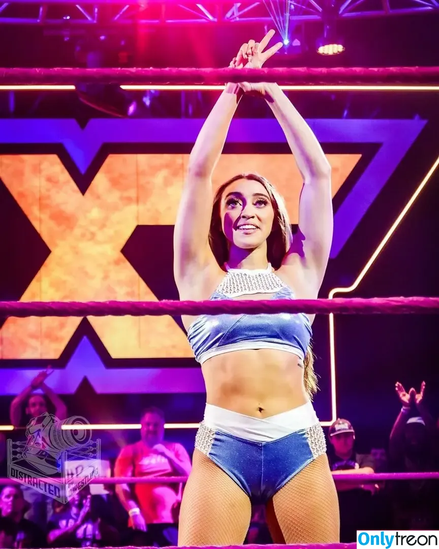 Wren Sinclair nude photo #0002 (Madi Wrenkowski / wrensinclairwwe)