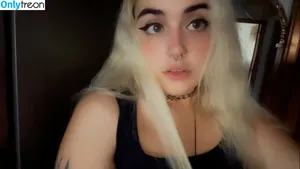  nude photo #0003