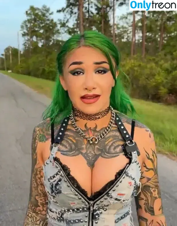 WWE Shotzi nude photo #0240 (Shotzi Blackheart / ShotziWWE)