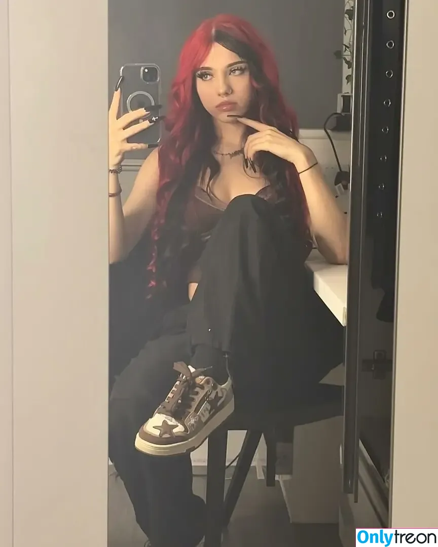 Wxsteoftiime nude photo #0007 (Wxsteoftiime)