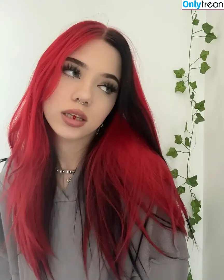 Wxsteoftiime nude photo #0024 (Wxsteoftiime)