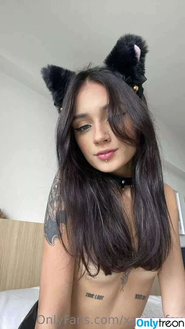 xalisonfox nude photo #0033 (officialalyalysandro)