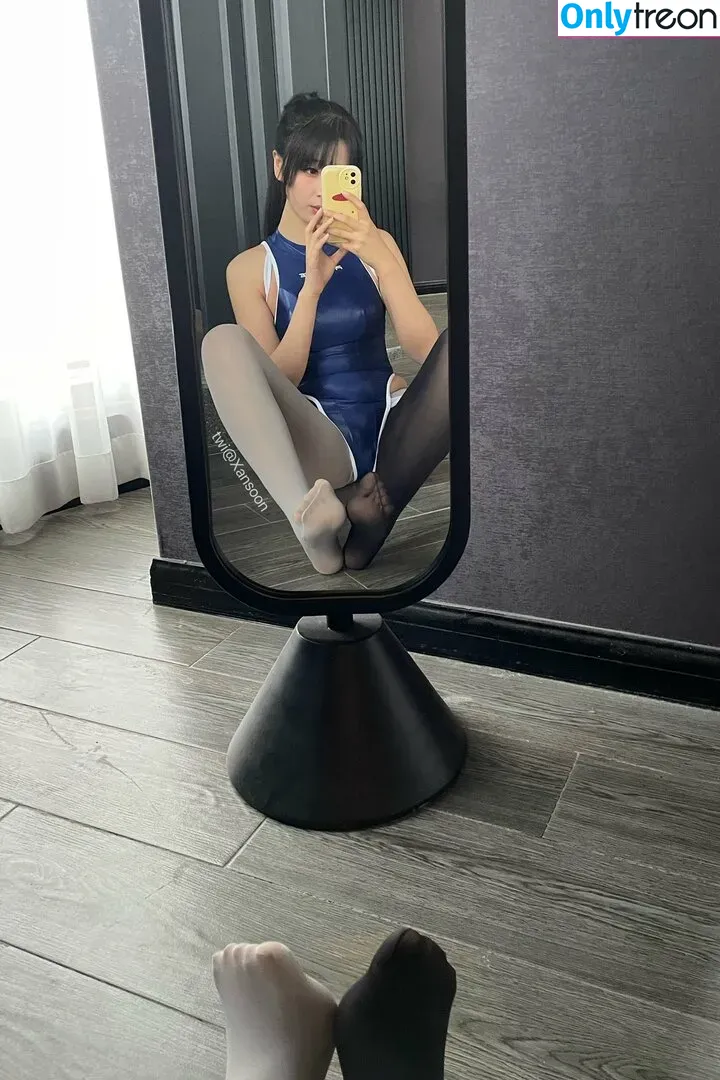 Xansoon nude photo #0201 (Xansoon)