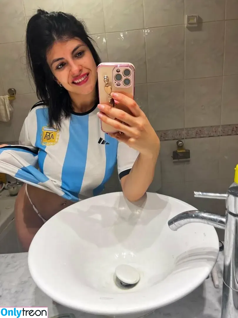 XAntonela nude photo #0010 (antonelax24x / xanto26)